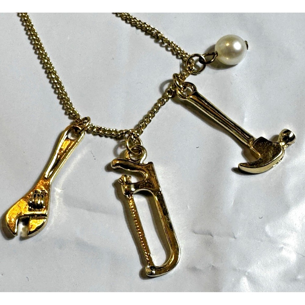 Gold Tone Tool Charm Necklace Wrench Hammer Hacksaw Pearl‎ 17 Inch Novelty